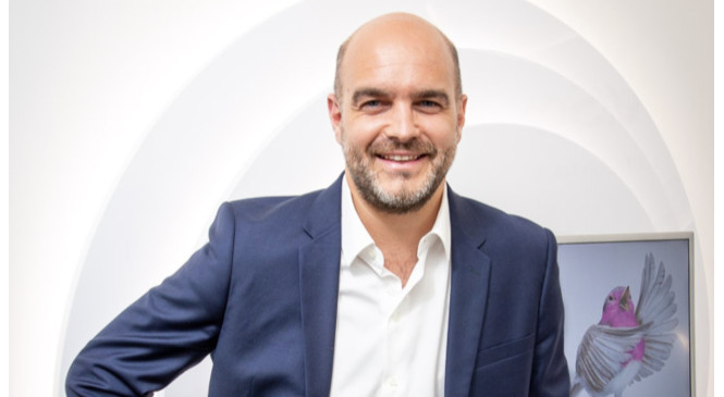   Accueil du centre Restructuration chez VivaSon : Michel Touati porte sa participation à plus de 80 % du capital
